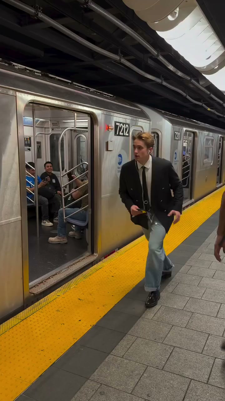 Phone Stuck to Train AI reference performance