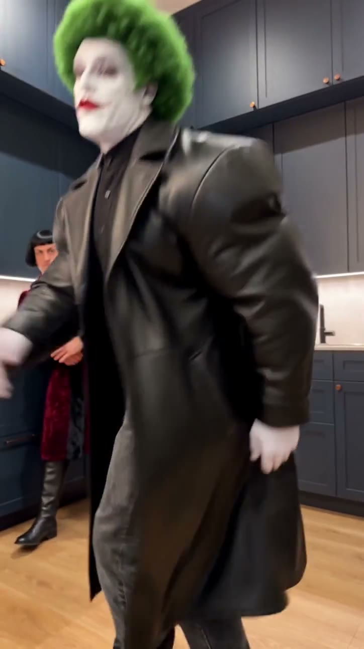 Give Wipe Me Down AI your chosen appearance